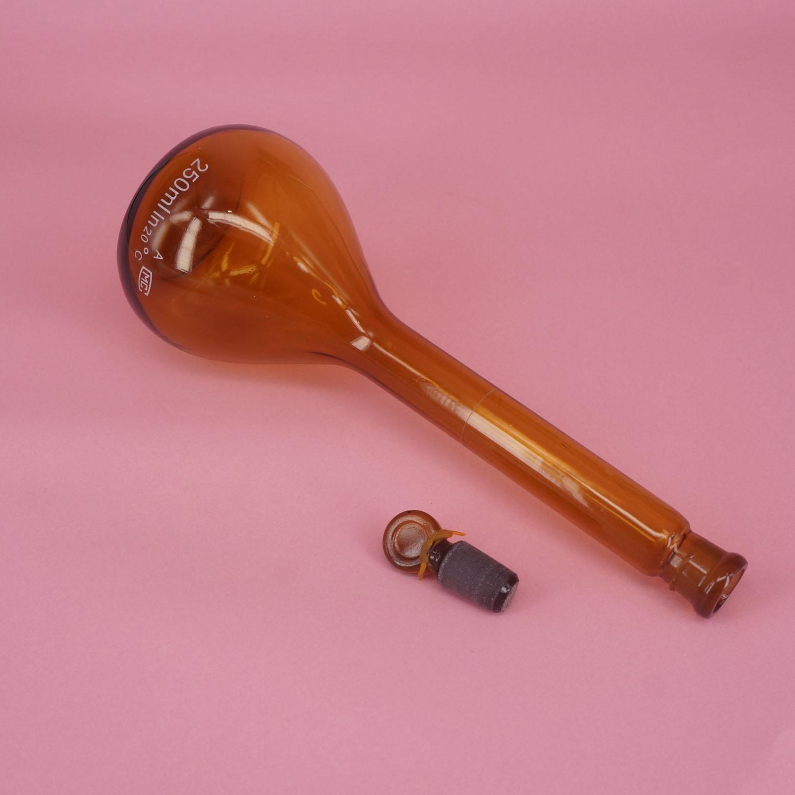 250ML Lab Brown Volumetric Flask Class A G3.3 Borosilicate Glass With Stopper