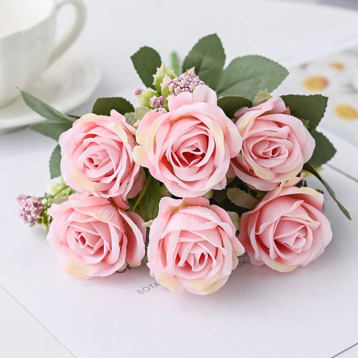 Flores artificiales de seda, ramo de rosas para el Festival, jarrón de Mesa para el hogar, ramo de novia, decoración de bricolaje, utilería para escenario: Verde
