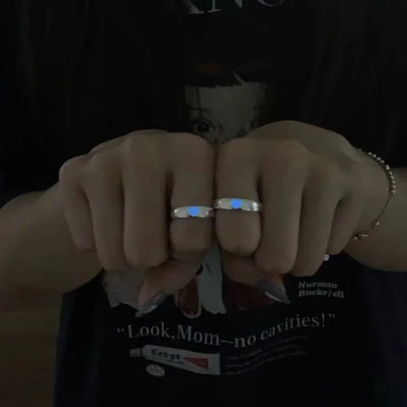 Glow In Dark Ring Lichtgevend Blauw Roze Licht Liefde Hart Ring Koppels Meisjes Zilver Kleur Sieraden Maat Verstelbaar Mode Ringen