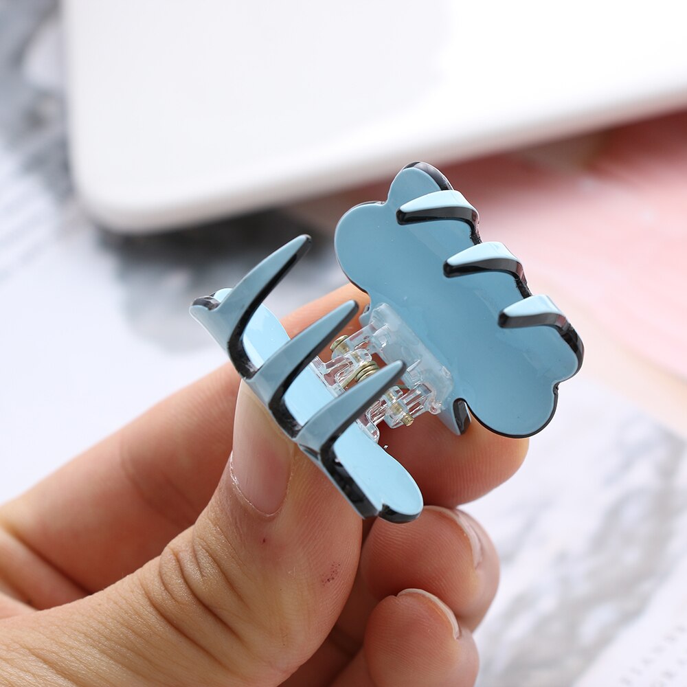 1 stuks Mini Acryl Klavertje Vier Haarspelden Vrouwen Kleurrijke Haar Klauwen Clips Clamp Haarspeldjes Haarspelden Styling Tools Accessoires