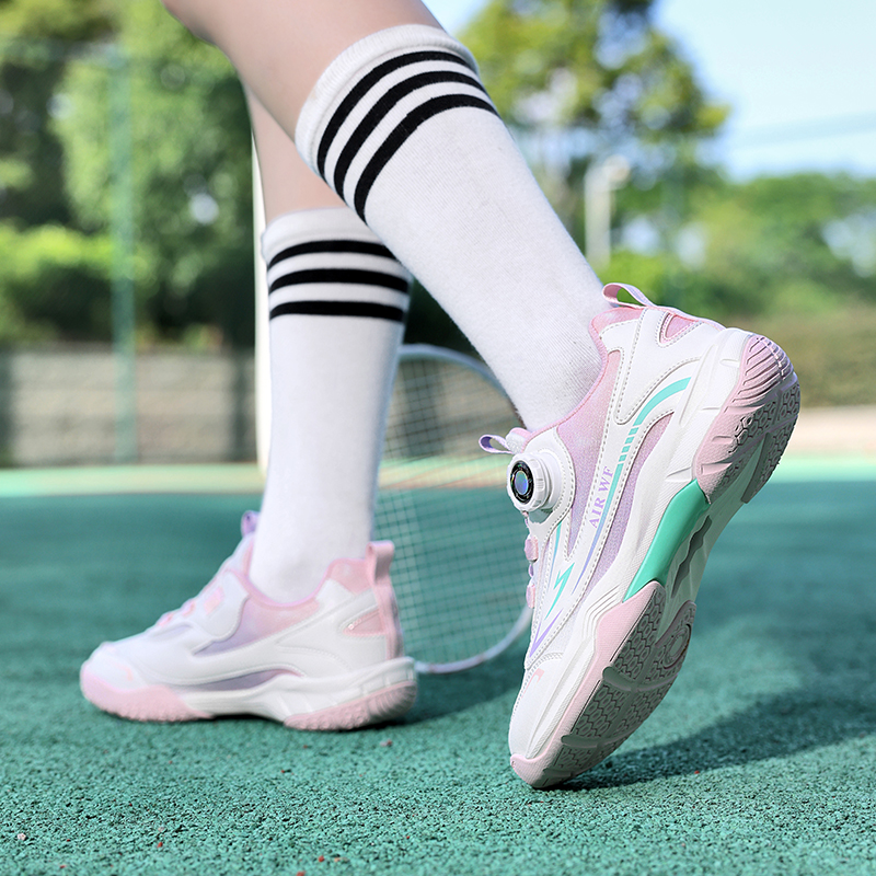 Badmintonschoenen, handbaltrainingsschoenen, volleybalschoenen, antislip tafeltennisschoenen, slijtvaste outdoor golfschoenen, merksneakers