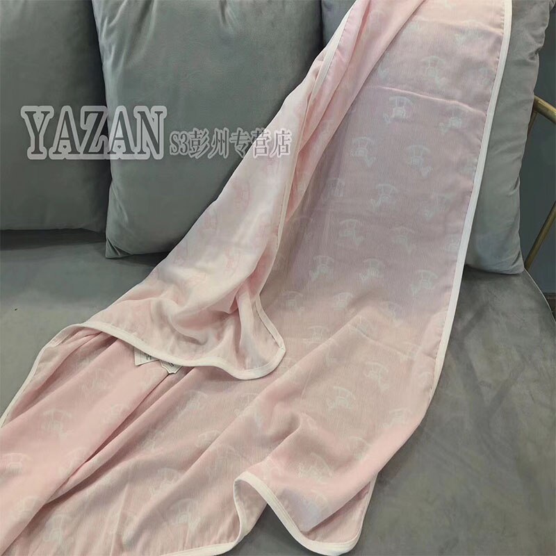 Yazan voksen- og børnetæppe sommer sengesofa er lavet  of 100%  bomulds super blød med 2 lag gaze 120*150