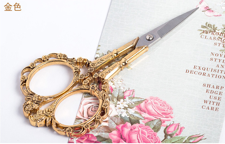 Tijeras para uñas/cutículas de acero inoxidable, cortadoras clásicas de flores de ciruelo, herramienta de manicura, estilo Retro europeo, 1 ud.: 1
