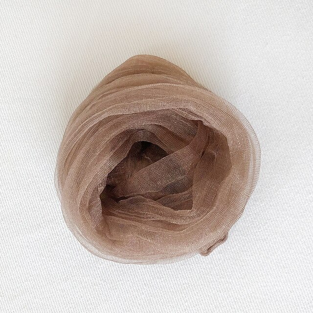 Moda przezroczyste skarpetki damskie błyszczące ultra-cienkie tiulowe skarpetki długie puszyste koronkowe skarpety damska sukienka Streetwear Calcetines: brązowy