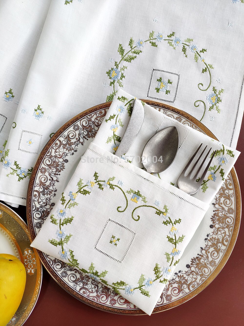 Hand-embroidered Cross Stitch Diablement Fort Doily Tablecloth