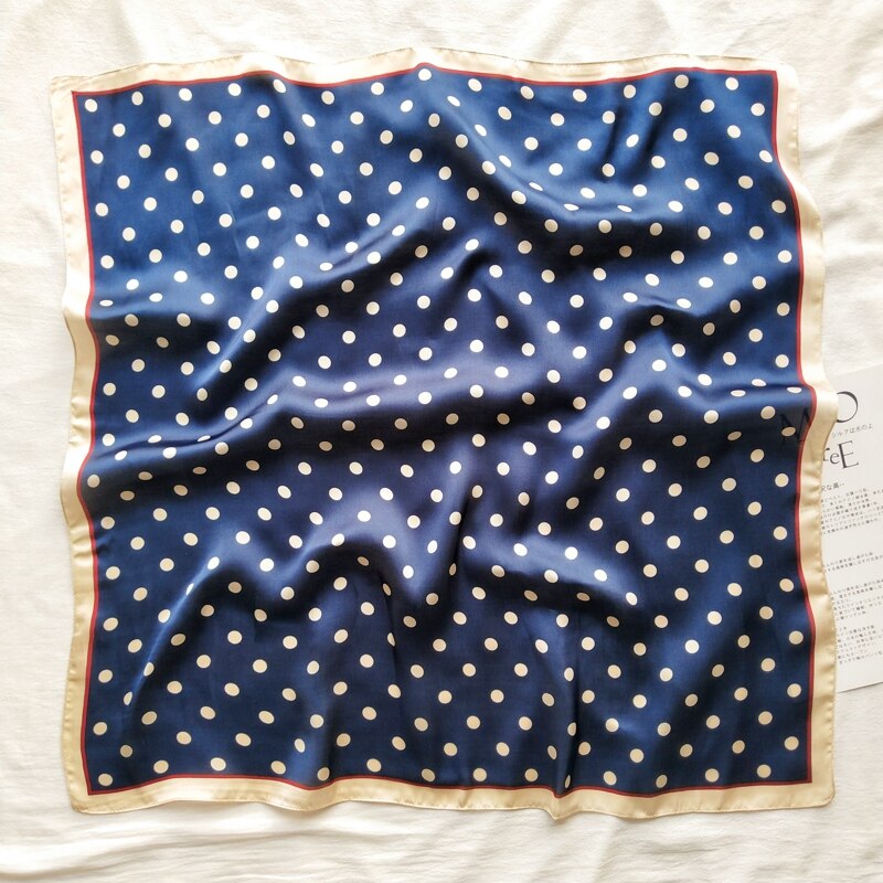 70 * 70ins Lente Zomer Sjaal Kleine Vierkante Sjaal Vrouwelijke Koreaanse Artistieke Decoratieve Polka Dot Vrouwen Halsdoek Sjaal: 15