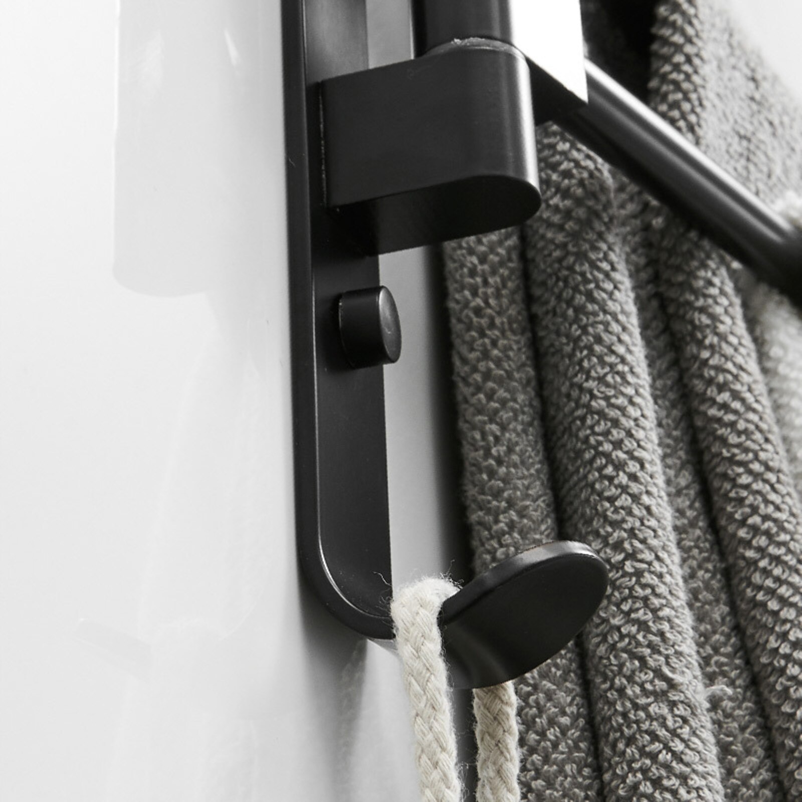 Badkamer Handdoekenrek Draaibare Handdoek Houder Ruimte Aluminium 4 Bar Handdoek Hanger Keuken Plank Papier Opknoping Muur Gemonteerd