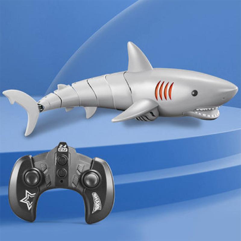 2.4G remote control five-way simulation can be used for launching remote control shark electric remote control educational toy.