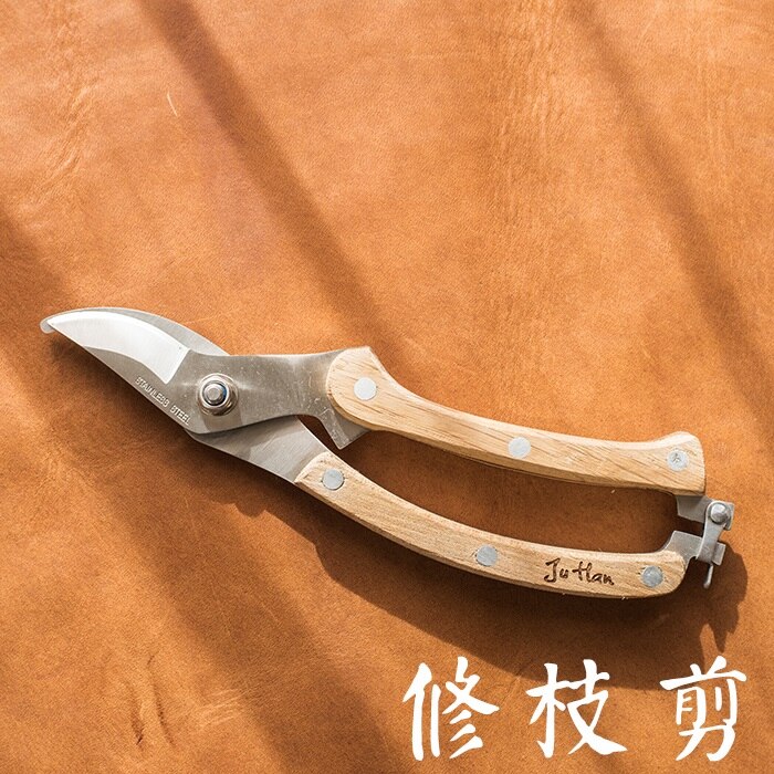 Garden tools stainless steel spade ash handle round spade point three-claw pick pruning shears garden plant tools: K