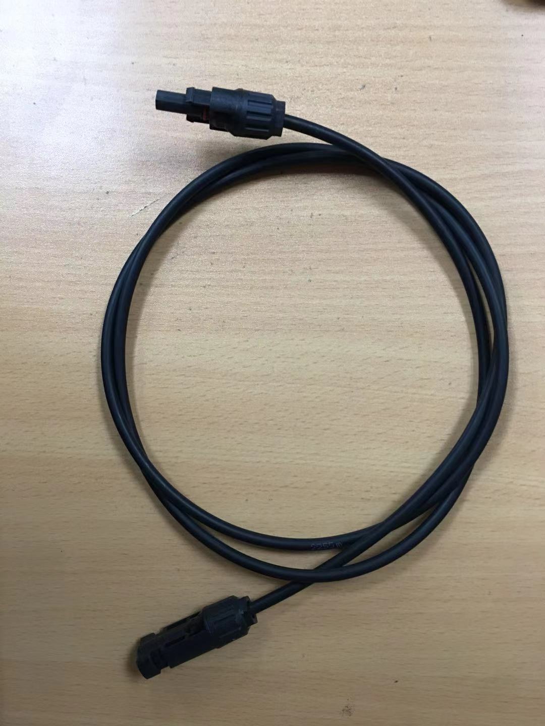 1 par 4mm 2.5 kvadratiske solcellepanel fotovoltaisk kabel kobbertråd sort og rød med vandtæt stik solcelle pv kabel 6/4/2.5 mm: 4 mm 2 1m