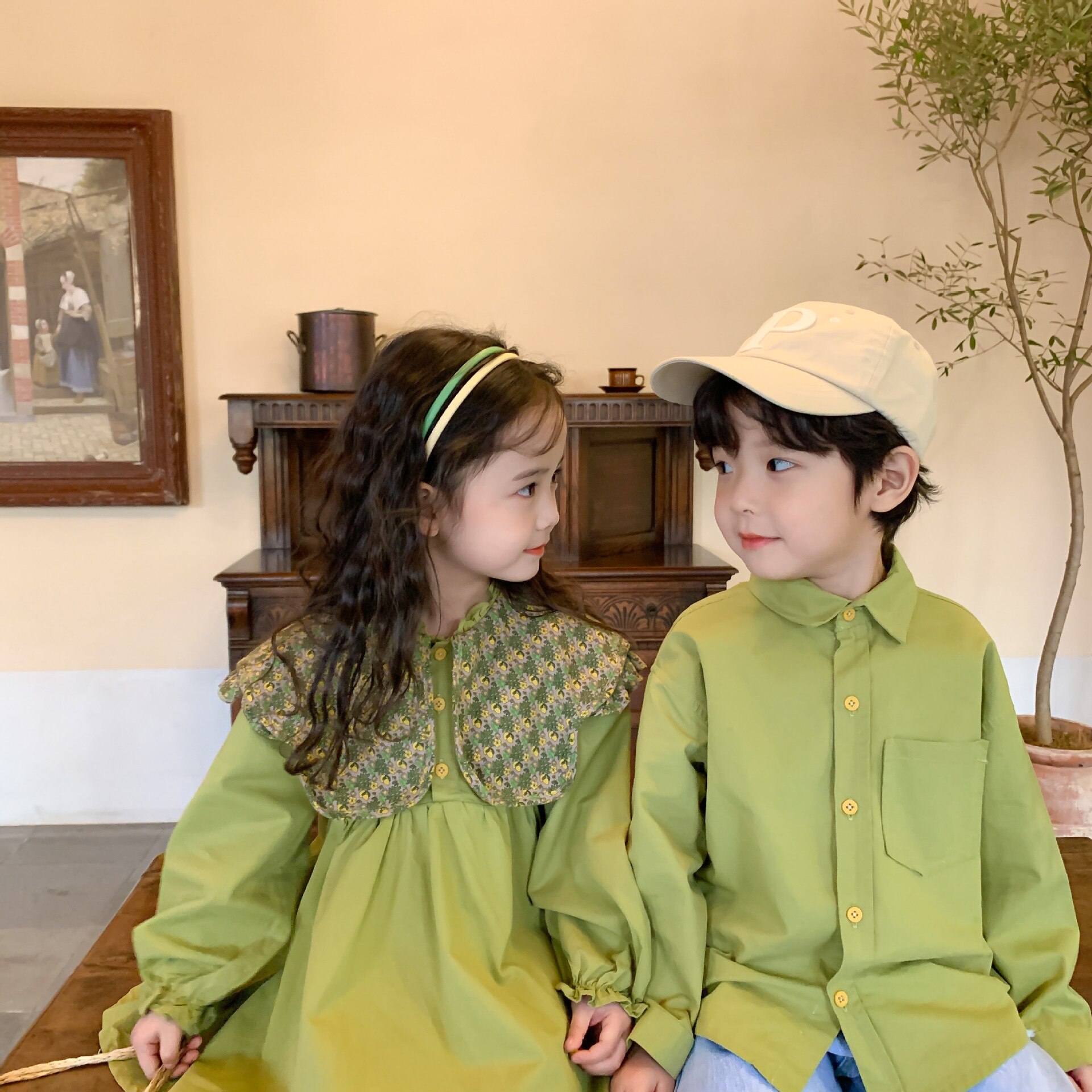 Abito da principessa a maniche lunghe in cotone a maniche lunghe in cotone verde floreale per ragazze primaverili