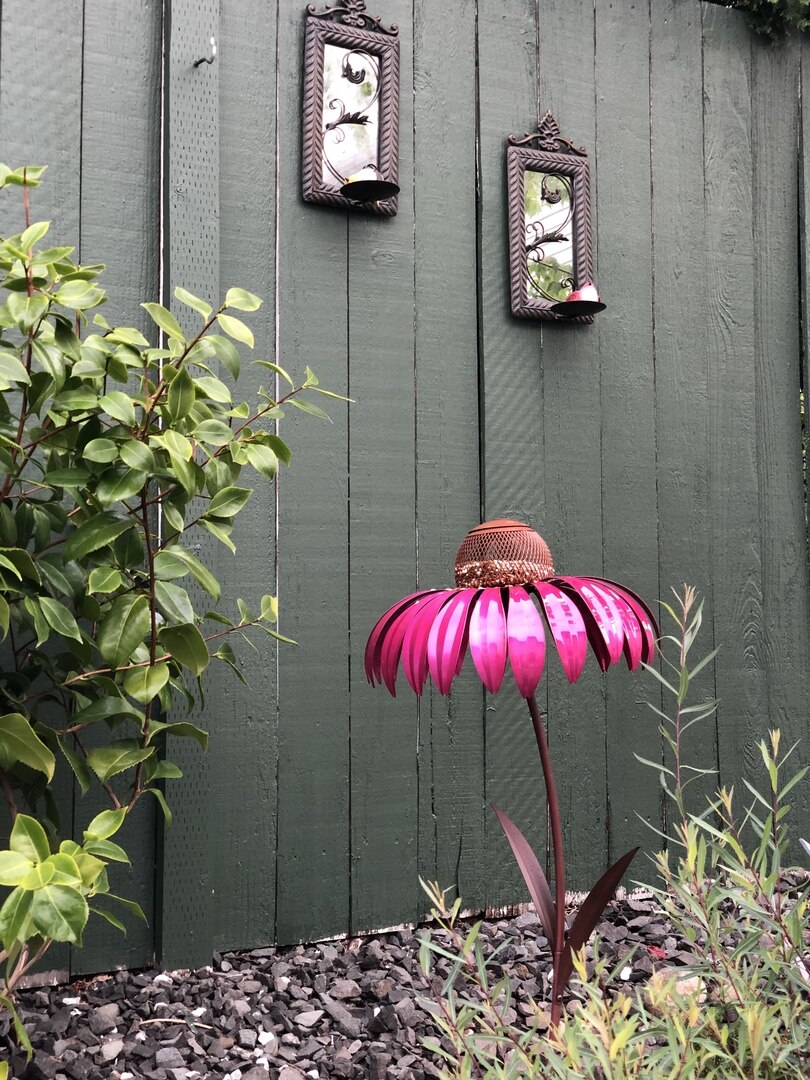 Sensation Pink Coneflower Bird Feeder Outdoor Decoration Window Garden Flower Outside Rust Resistant