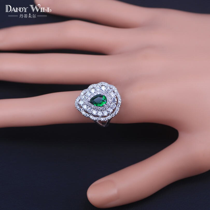 3- delige zilverkleurige kostuumsieradenset met groene zirkonia, oorbellen, ketting en ring voor dames  t73