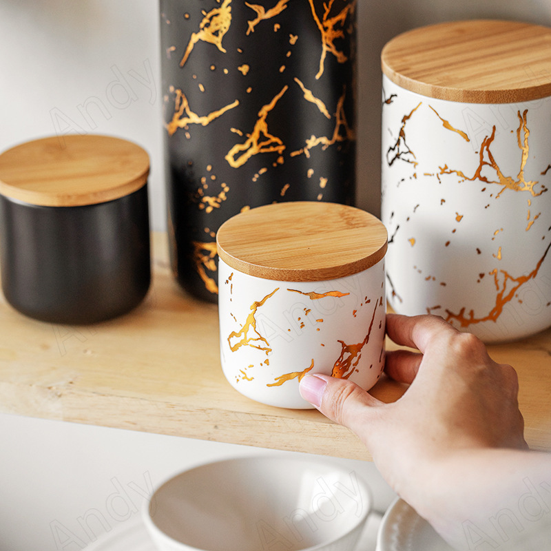 European Ceramic Storage Jar with Lid Marble Texture Kitchen Seal Cereal Dispenser Living Room Desktop Golden Stroke Candy Jar