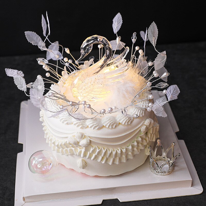 Romantic Beautiful Crystal Swan Decoration Ornaments Romantic Wedding Cake Feather Swan Dress Up Supplies Cake Decorating Tools