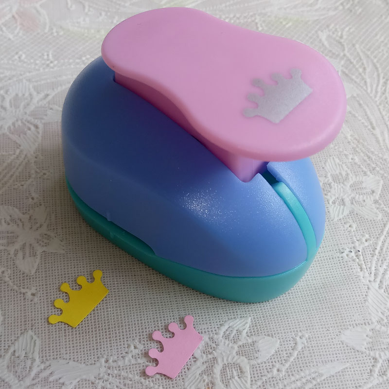 3 stk (5.0cm,3.8cm,2.5cm)  krone form håndverk slag sett scrapbooking skole papir puncher eva skrog slag