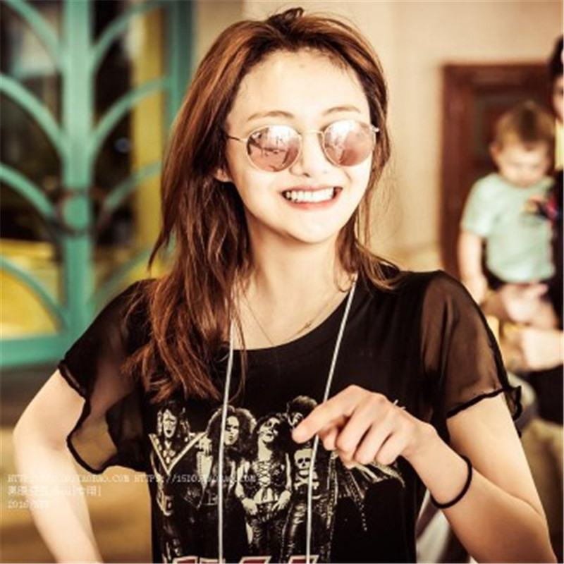 Nueva Retro redondo rojo gafas de sol hombres mujeres de de círculo Vintage negro con cristales rosas Hippie gafas de sol