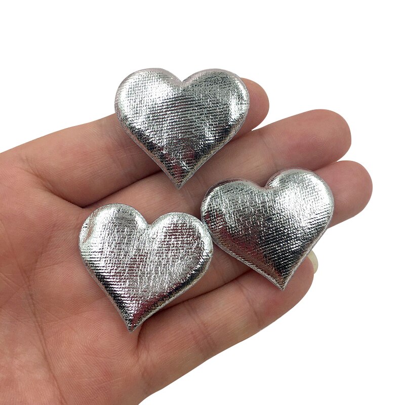 100 st guld/silver svamp vadderade hjärtprydnader pyssel barn håraccessoar material bröllopsfest dekoration utsmyckningar: Silverhjärtlappar
