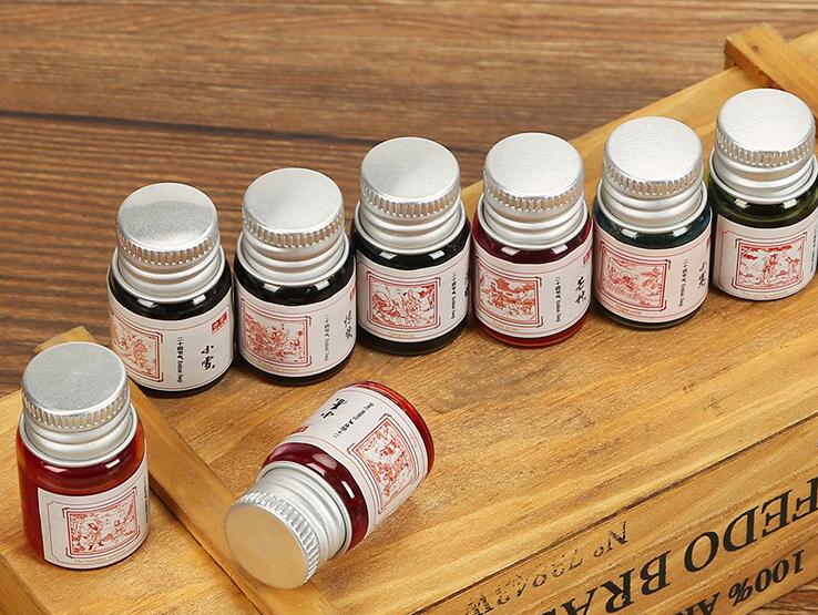 100pcs/lot 5/6/8/10/14/18/20/ 25ml Glass Bottles with Screw Cap Empty Spice Food Liquid Bottles Jars DIY Crafts Vials Containers