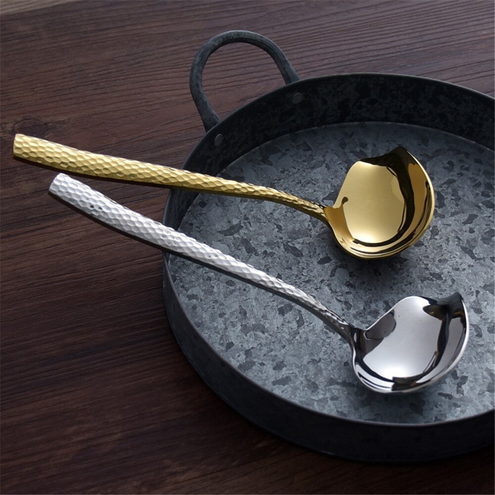 Cuchara de acero inoxidable con boquilla para salsas, cucharón pequeño para sopa, de martillo, accesorios de cocina, cuchara de mesa para olla