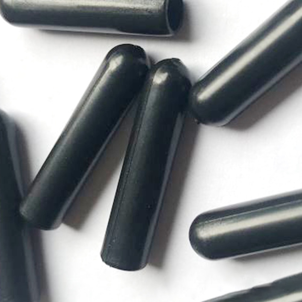 100 stk / sett sylinderform unisex sko blondere Tips ender hvite og svarte aglets til sko joggesko hetteutskiftning tilbehør
