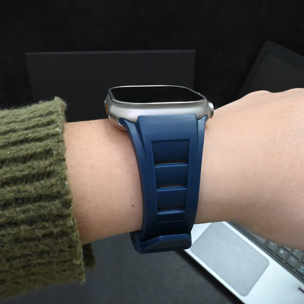 Rubber Soft Band for Apple Watch 49mm 46mm 45mm 44mm Silicone Sports Strap for IWatch Series Ultra 2/1 10 9 8 7 6 5 Se Bracelet