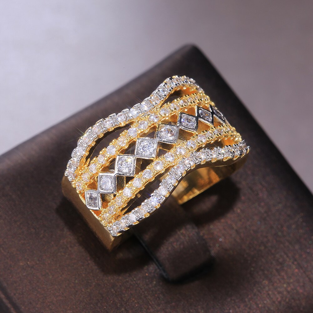 Huitan Luxury Gold/Silver Color Women Wedding Ring Micro Paved CZ Stone Shine Noble Female Statement Jewelry Style