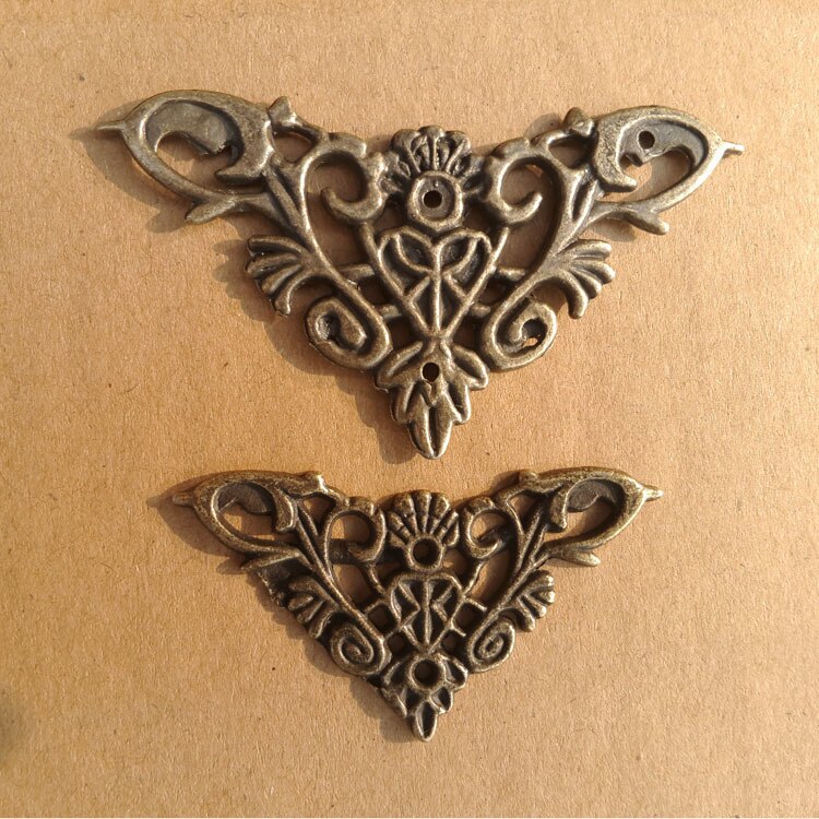 40 stk 6.5cm*4.7cm kobber zink legering blomst hjørne vinkel hardware tilbehør kobber vinkel bronze farve