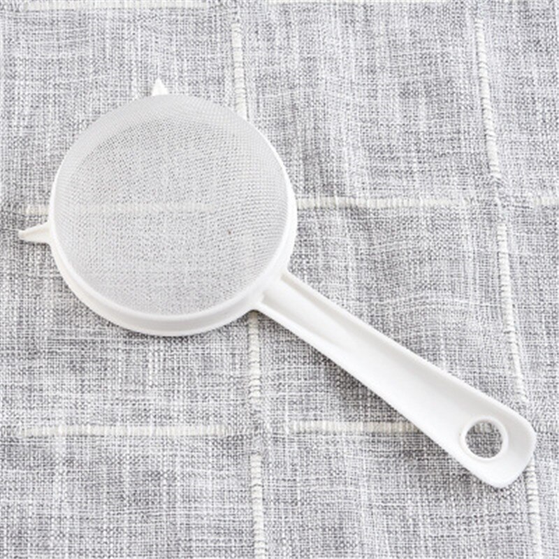1Pc Reusable Kitchen Handheld Plastic Screen Mesh Tea Leaf Strainer Flour Sieve Colander Kitchen Accessories: small