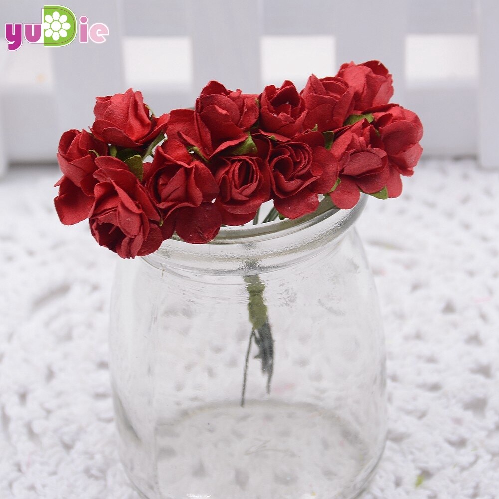 12 stk/parti 1.5cm mini papir rose blomster bukett bryllup dekorasjon papir blomst til gjør-det-selv scrapbooking blomster papir billige blomster: Rød