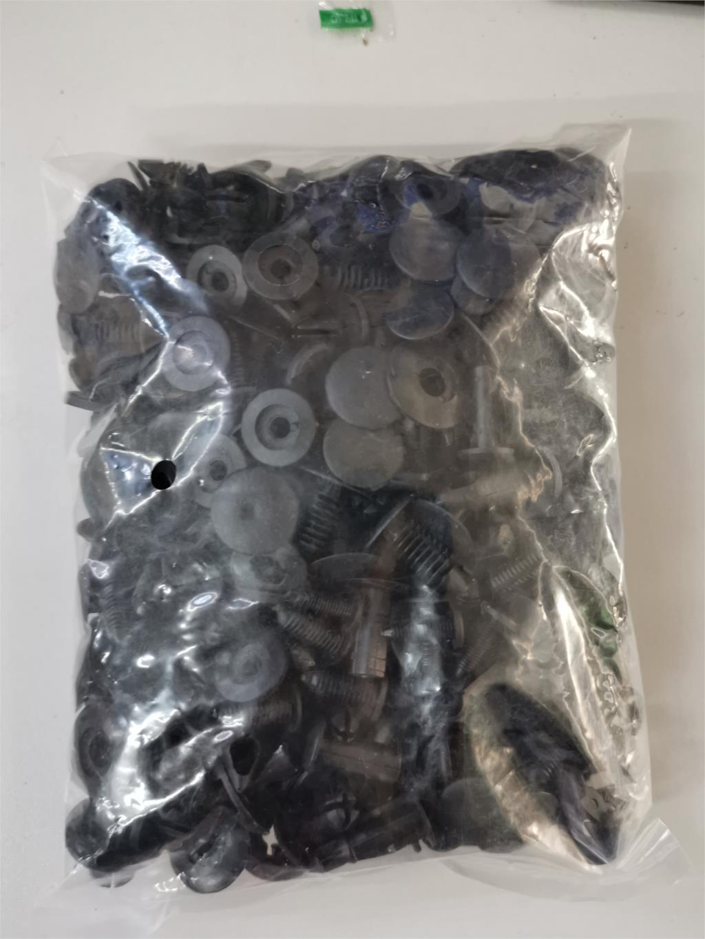 Universal Auto Fastener Clips Plastic Fastener Rivet Clips 190Pcs 6 Sizes Car Push Pin Rivet Trim Clips Fastener Clips