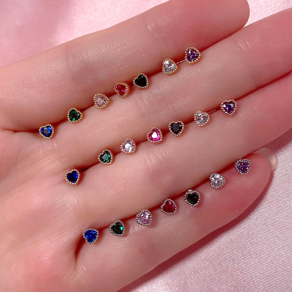 1 Pza lindo minimalista Mini pendiente con forma de corazón brillante cristal colorido CZ tornillo trasero pequeño cartílago Piercing pendiente joyería