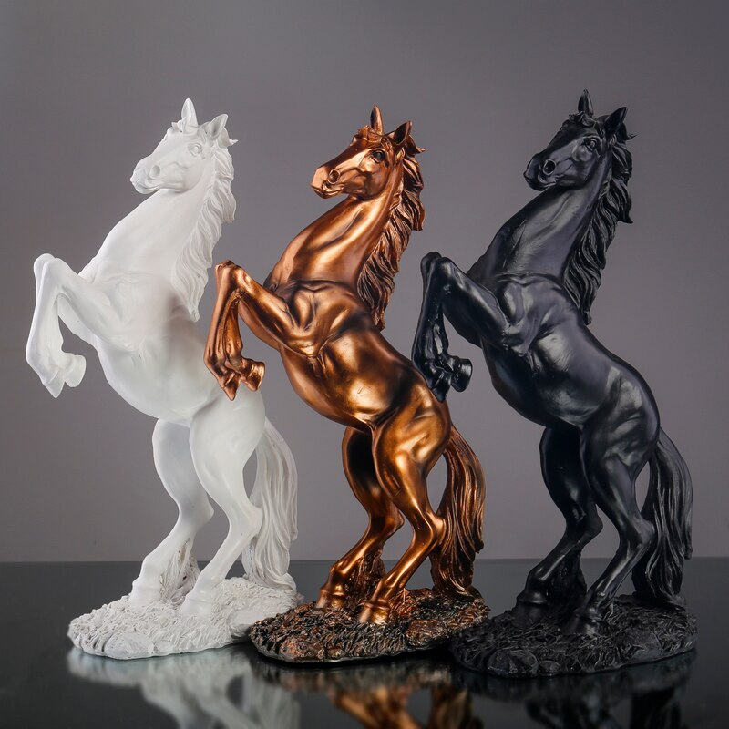 Nordisk tengkong junma statue， harpiks skulptur hjem stue soveværelse dekoration statue guld farve, hvid, sort hest statue