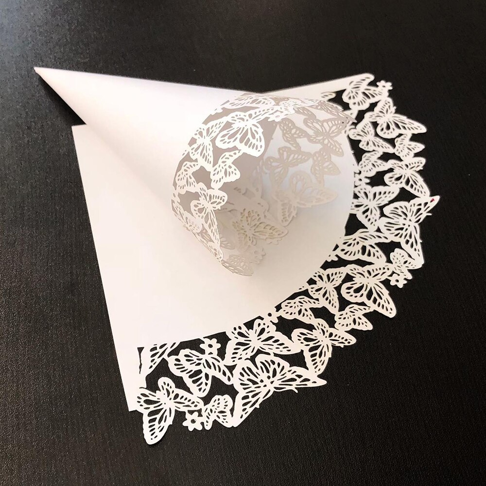 Conos de pétalos de flores para boda, corazón de 20 piezas, conos de papel para poner confeti de caramelo, pétalos de lavanda, confeti de recuerdo de boda: Butterfly