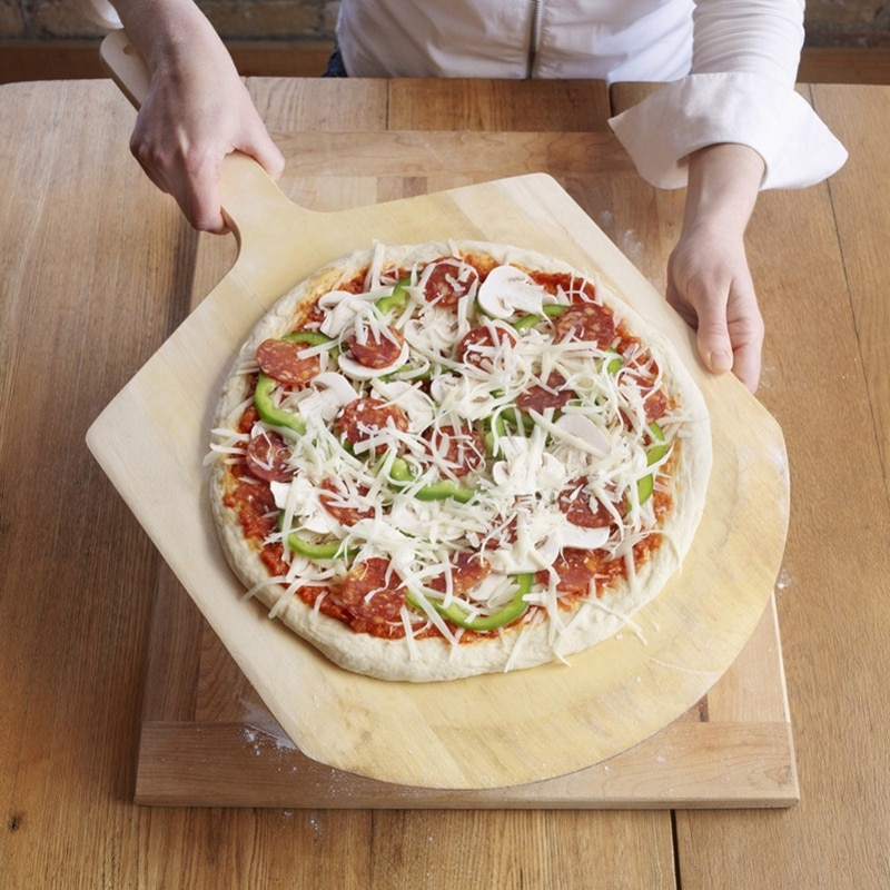 14 tommer naturlig træ pizzabakke tallerken charcuteri bord pizza spatel skovl pagaj bagning bagværk pizza og brød bakke pizza