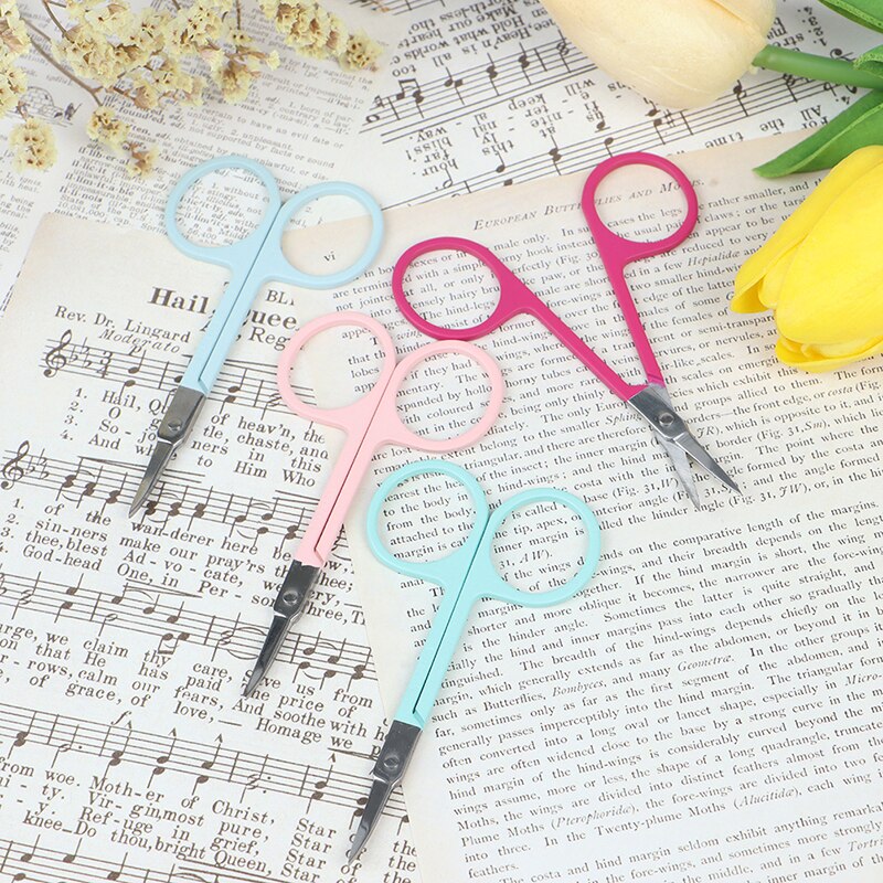 Miniherramienta portátil de acero inoxidable para uñas, tijeras pequeñas para cejas, nariz, pestañas, cutículas, herramienta de maquillaje para pedicura, 1 ud.