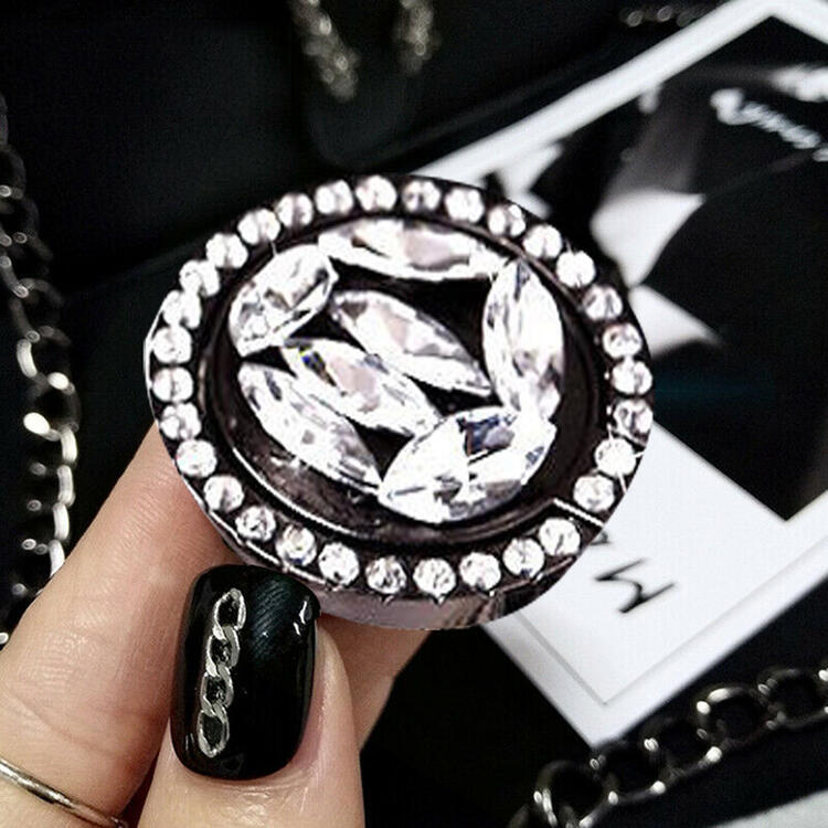 Glitter Diamond Finger Grip Ring Holder Stand Mount Bracket For iPhone Huawei Samsung Xiaomi Redmi Universal Mobile Cell Phone: Silver