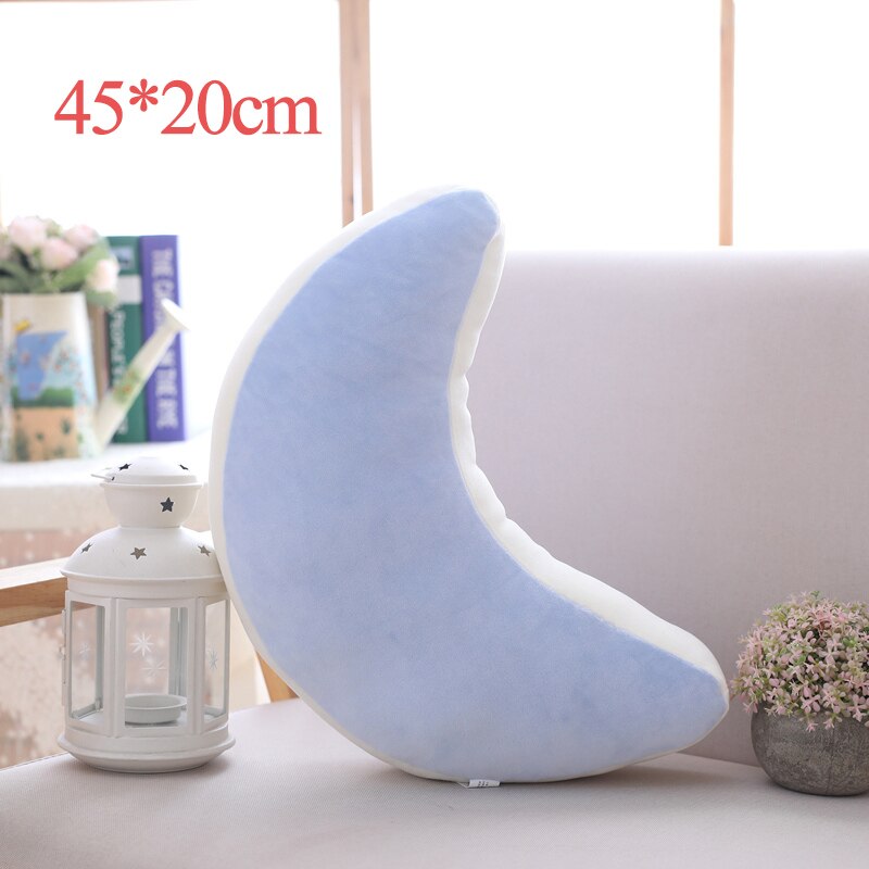 1 pc ins fargerik plysj lucky cloud raibow moon star puter dun bomull fylt dekor plysj pute pute for sofa stol: Blåmåne