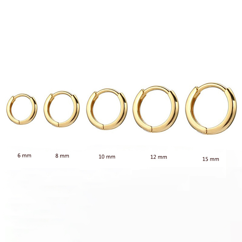 Pendientes de aro minimalistas de acero inoxidable para mujeres y niñas, aretes pequeños de Color dorado, de boda, hebilla suave para hueso del oído, 2 uds.: Negro / Color amarillo dorado claro