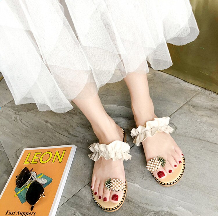 Sommar kvinnor sandaler tofflor skor platt flip flops snöre pärla kilar kvinna glider ananas casual mujer