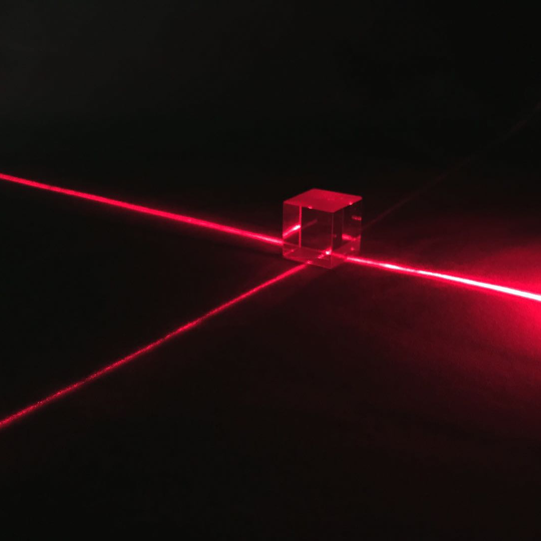 Beam Splitting Prism 5:5 Splitting Cube Prism Three-sides Plating Antireflection Coating 25*25*25 mm Optical Prism Lens