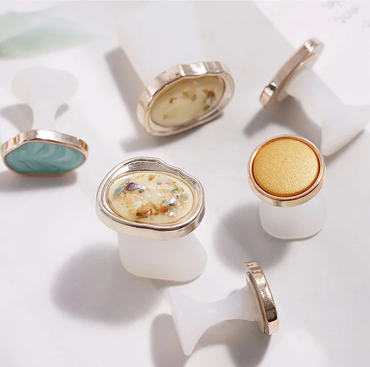 Separador de dedos de silicona para salón de manicura y pedicura, de perlas encantadoras, margaritas y flores, herramientas de arte de uñas, 8 Uds.