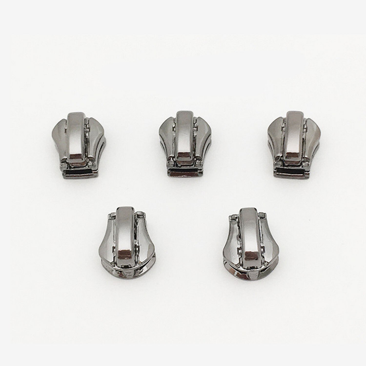 5pcs 5#/3# Metal Zipper Head Repair Part Metal Zipper Slider Replacement for Luggage Suitcase Backpack Jacket DIY Sewing Craft s: Size 3 Black