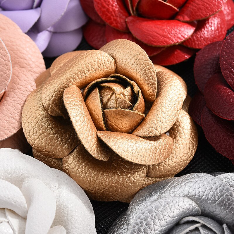 coreano hecho a mano PU cuero Camelia flor broche botón solapa Pin joyería broches ramillete para las mujeres Accesorios