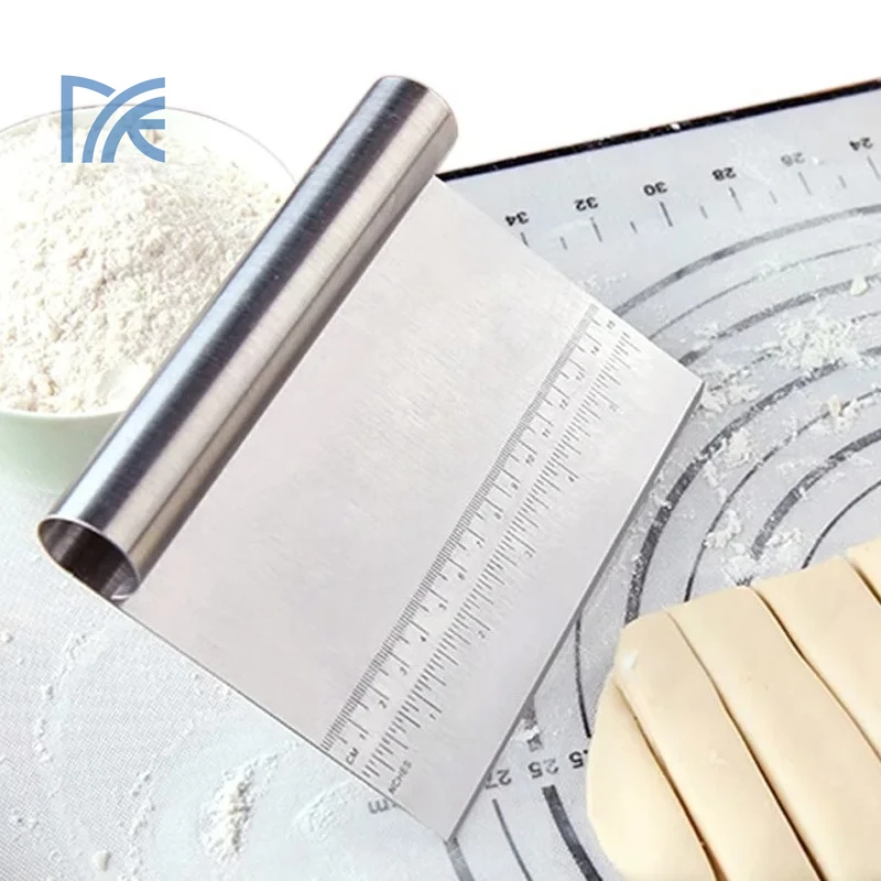 Stainless Steel Pizza Cutter Dough Pastry Scraper with Measuring Scale Multifunctional Cake Bread Separator Scale Knife