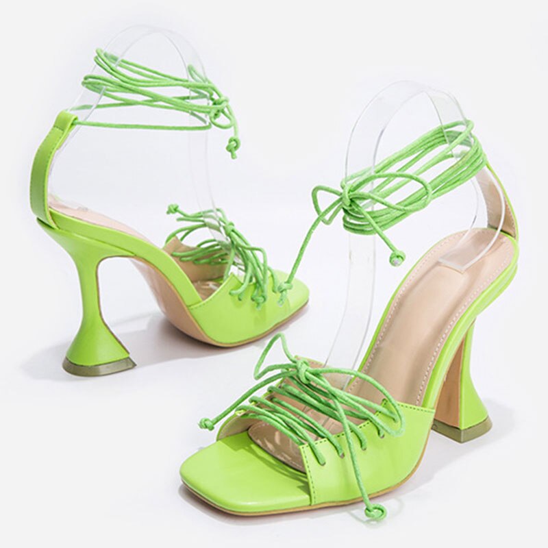 Genshuo sommar dam sandaler pu snörning knut dam högklackade sandaler sexiga neongröna kvinna skor sandalen pump