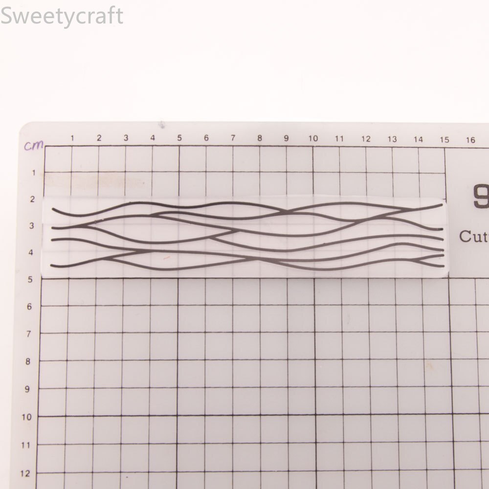 Wave Line Pattern Stencils Plastic Embossing Folders for DIY Scrapbooking Paper Craft/Card Making Decoration Supplies 15x3cm