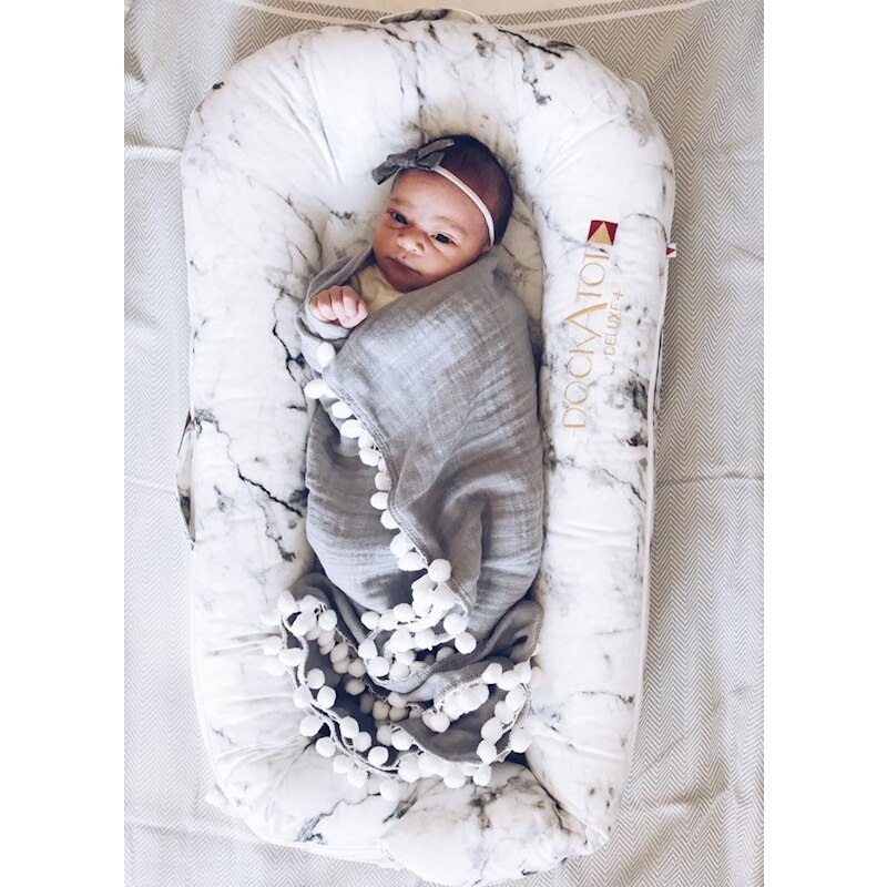 Biologische Katoen Mousseline Baby Bal Kwastje Deken Baby Gaas Inbakeren Wrap Soft Pom Pom Kids Quilt Bed Cover Verpleging Voeden doek