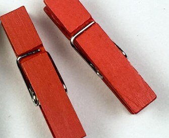 25mm/30mm/35mm/45mm/72mm træfarve /35mm farver spring træ klip tøjklemme håndværk ornament 1-50pc/ taske sort hvid tøj clips: 35mm røde 10pc
