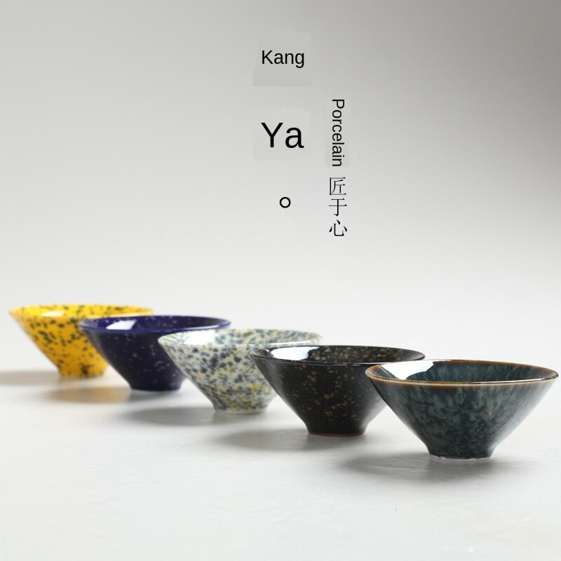 Kicura Keramische theekopje, 400 ml, complete set met deksel en zeef, kattendesign, voor losse bladeren en kruiden, praktisch cadeau voor familie, rood